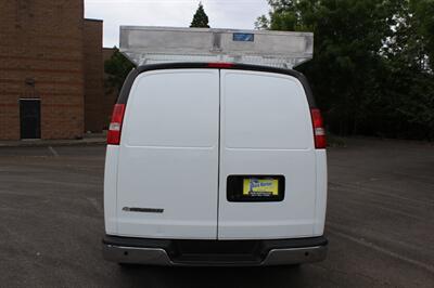2017 Chevrolet Express 3500   - Photo 8 - Salem, OR 97317