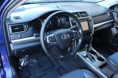 2015 Toyota Camry SE   - Photo 9 - Salem, OR 97317