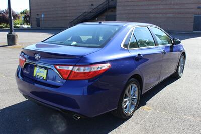 2015 Toyota Camry SE   - Photo 4 - Salem, OR 97317