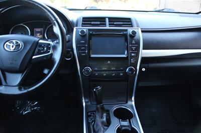 2015 Toyota Camry SE   - Photo 14 - Salem, OR 97317