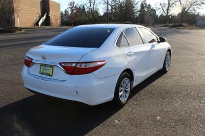 2016 Toyota Camry LE   - Photo 3 - Salem, OR 97317