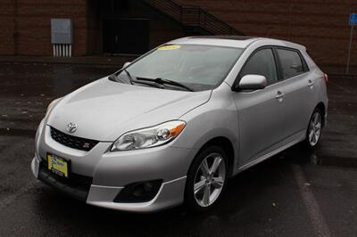 2009 Toyota Matrix S   - Photo 2 - Salem, OR 97317