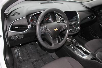 2019 Chevrolet Malibu LT   - Photo 9 - Salem, OR 97317