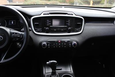 2017 Kia Sorento LX V6   - Photo 14 - Salem, OR 97317