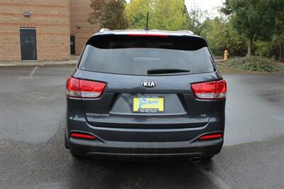 2017 Kia Sorento LX V6   - Photo 8 - Salem, OR 97317