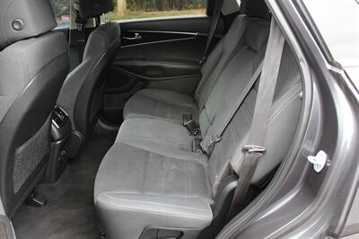2017 Kia Sorento LX V6   - Photo 13 - Salem, OR 97317