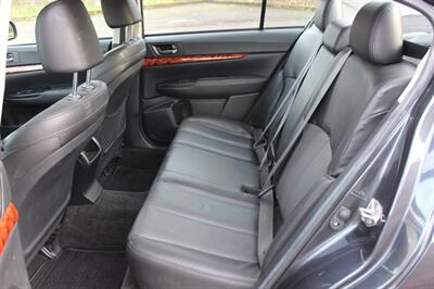 2012 Subaru Legacy 3.6R Limited   - Photo 13 - Salem, OR 97317