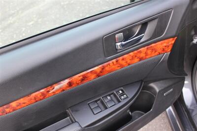 2012 Subaru Legacy 3.6R Limited   - Photo 11 - Salem, OR 97317