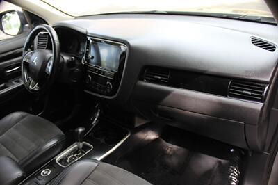 2019 Mitsubishi Outlander SE - Photo 18 - Salem, OR 97317