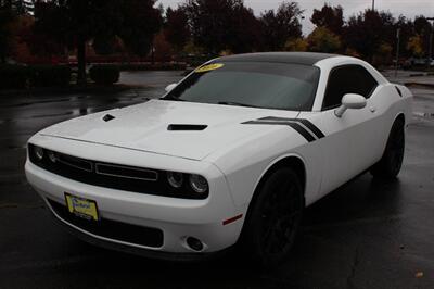 2016 Dodge Challenger SXT Plus   - Photo 2 - Salem, OR 97317