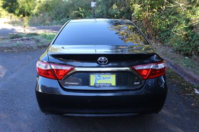 2015 Toyota Camry SE   - Photo 9 - Salem, OR 97317