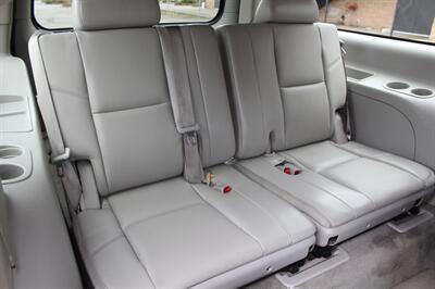 2012 Chevrolet Suburban LTZ   - Photo 17 - Salem, OR 97317