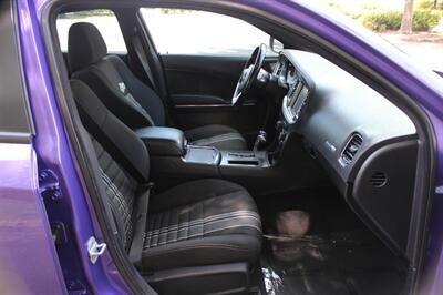 2013 Dodge Charger SRT8 Super Bee - Photo 17 - Salem, OR 97317