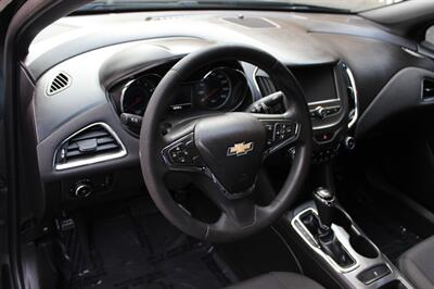 2017 Chevrolet Cruze LT Auto   - Photo 9 - Salem, OR 97317
