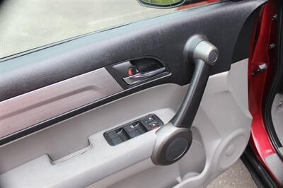 2011 Honda CR-V LX - Photo 11 - Salem, OR 97317