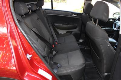 2017 Kia Sportage LX   - Photo 16 - Salem, OR 97317
