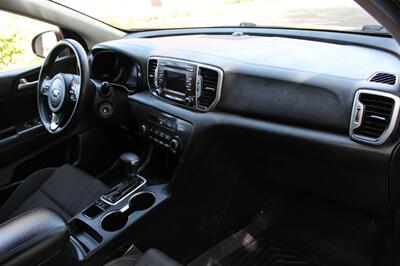 2017 Kia Sportage LX   - Photo 17 - Salem, OR 97317