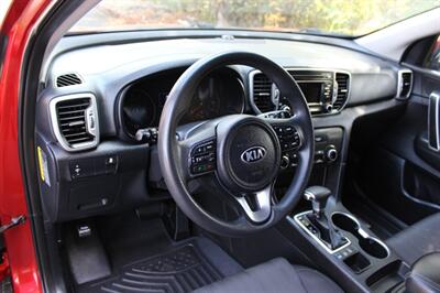 2017 Kia Sportage LX   - Photo 9 - Salem, OR 97317