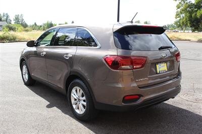 2019 Kia Sorento LX   - Photo 3 - Salem, OR 97317