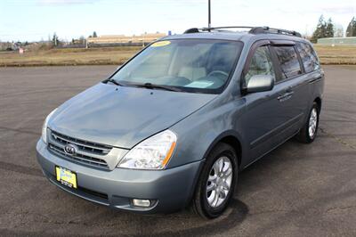 2008 Kia Sedona LX   - Photo 2 - Salem, OR 97317