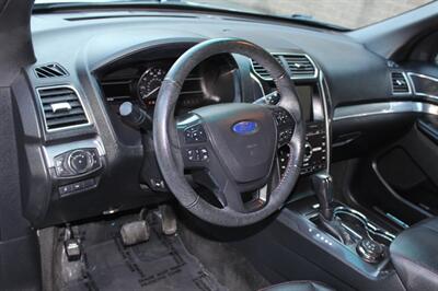 2017 Ford Explorer Sport   - Photo 9 - Salem, OR 97317