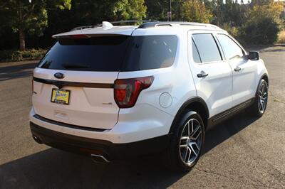 2017 Ford Explorer Sport   - Photo 4 - Salem, OR 97317