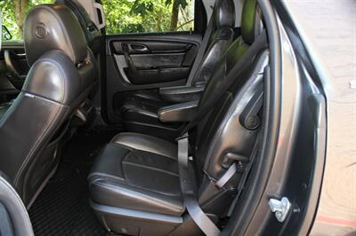 2013 GMC Acadia SLT-2 - Photo 13 - Salem, OR 97317