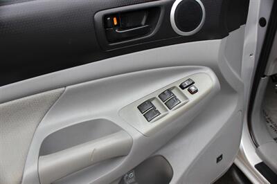 2010 Toyota Tacoma V6   - Photo 11 - Salem, OR 97317