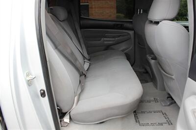 2010 Toyota Tacoma V6   - Photo 15 - Salem, OR 97317
