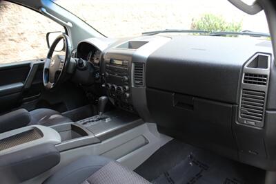 2004 Nissan Armada SE   - Photo 19 - Salem, OR 97317