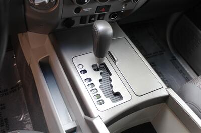 2004 Nissan Armada SE   - Photo 12 - Salem, OR 97317
