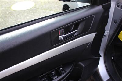 2012 Subaru Outback 2.5i Premium   - Photo 11 - Salem, OR 97317
