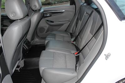 2016 Chevrolet Impala LT   - Photo 13 - Salem, OR 97317