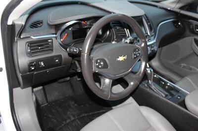 2016 Chevrolet Impala LT   - Photo 9 - Salem, OR 97317