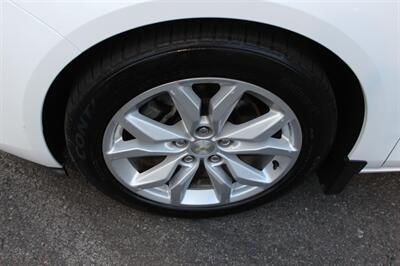 2016 Chevrolet Impala LT   - Photo 18 - Salem, OR 97317
