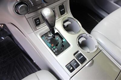 2012 Toyota Highlander - Photo 12 - Salem, OR 97317