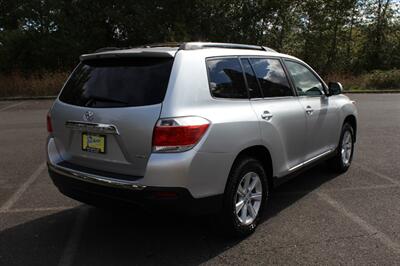 2012 Toyota Highlander - Photo 4 - Salem, OR 97317