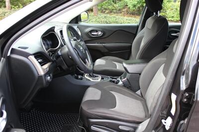 2015 Jeep Cherokee Sport   - Photo 10 - Salem, OR 97317