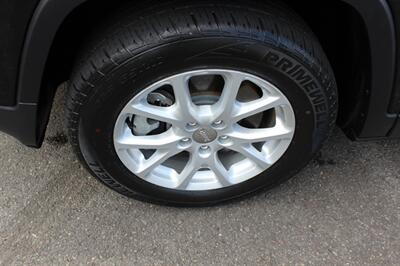 2015 Jeep Cherokee Sport   - Photo 19 - Salem, OR 97317