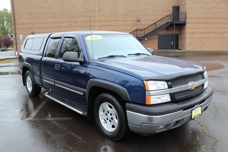 2005 Chevrolet Silverado 1500 LS  