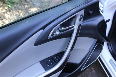 2014 Buick Verano   - Photo 11 - Salem, OR 97317