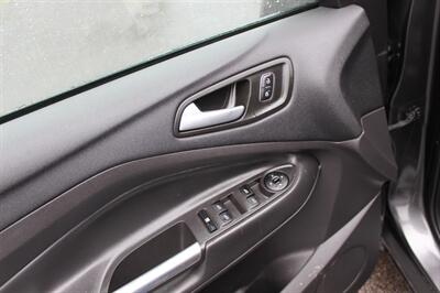 2018 Ford Escape SE - Photo 11 - Salem, OR 97317