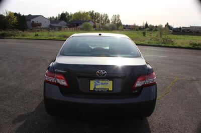 2011 Toyota Camry LE   - Photo 8 - Salem, OR 97317