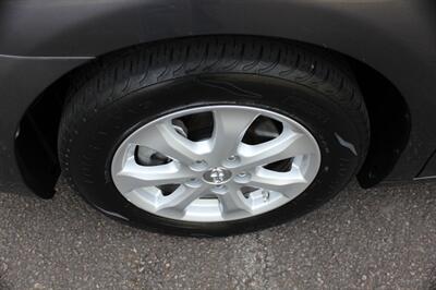 2011 Toyota Camry LE   - Photo 18 - Salem, OR 97317