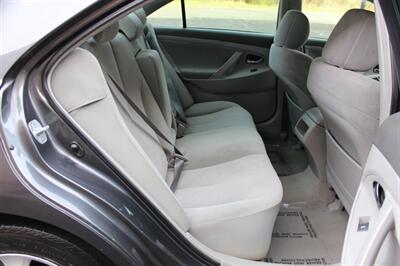 2011 Toyota Camry LE   - Photo 15 - Salem, OR 97317