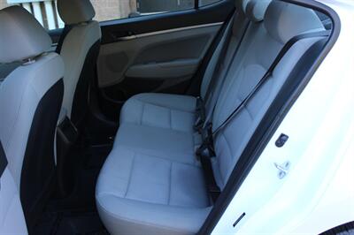 2017 Hyundai ELANTRA SE - Photo 13 - Salem, OR 97317