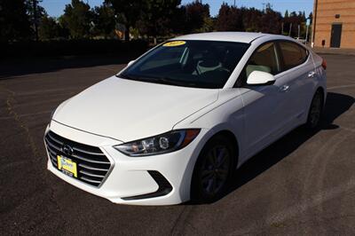 2017 Hyundai ELANTRA SE - Photo 2 - Salem, OR 97317