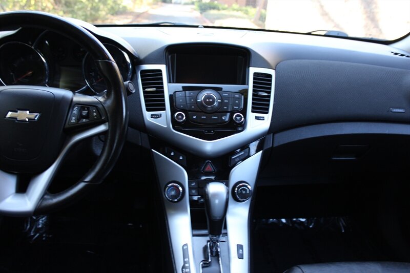 2014 Chevrolet Cruze photo 14