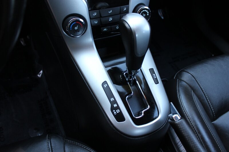 2014 Chevrolet Cruze photo 12
