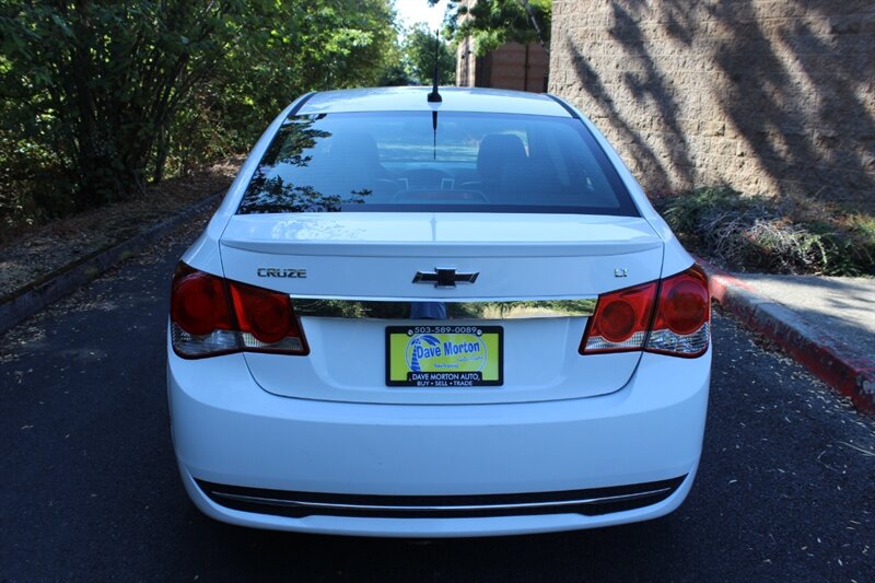 2014 Chevrolet Cruze photo 8